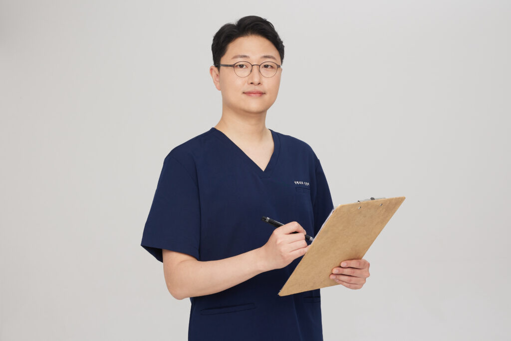 Dr. Jihwan Kim | Plastic Surgeon in Seoul, Korea